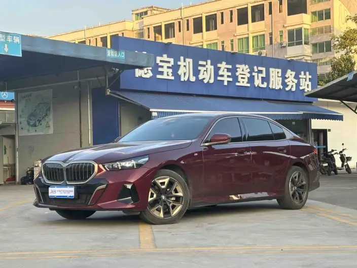 BMW 5 Series 2024 Model 525Li M Sports Set – фото 1