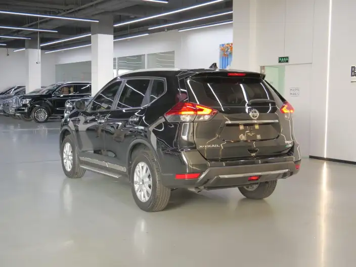 Nissan X-Trail 2023 Model Classic Edition 2.0L 2WD Smart Connect Premium – фото 5