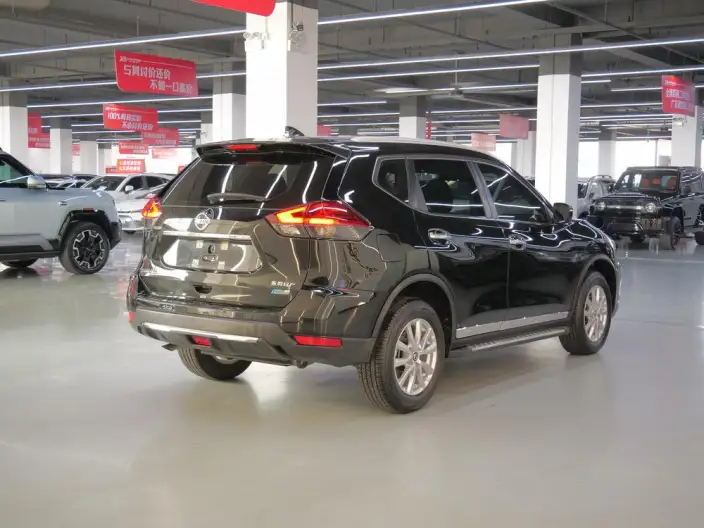 Nissan X-Trail 2023 Model Classic Edition 2.0L 2WD Smart Connect Premium – фото 7