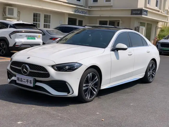Mercedes-Benz C-Class PHEV 2024 Model C 350 eL – фото 1