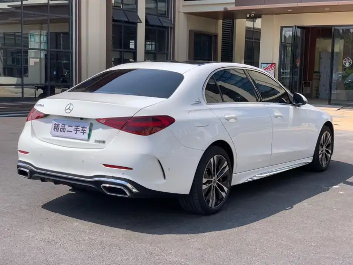 Mercedes-Benz C-Class PHEV 2024 Model C 350 eL – фото 6