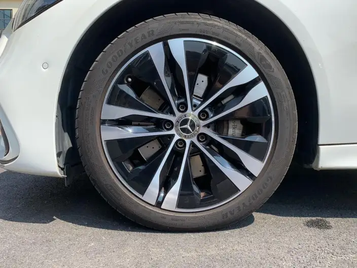 Mercedes-Benz C-Class PHEV 2024 Model C 350 eL – фото 10