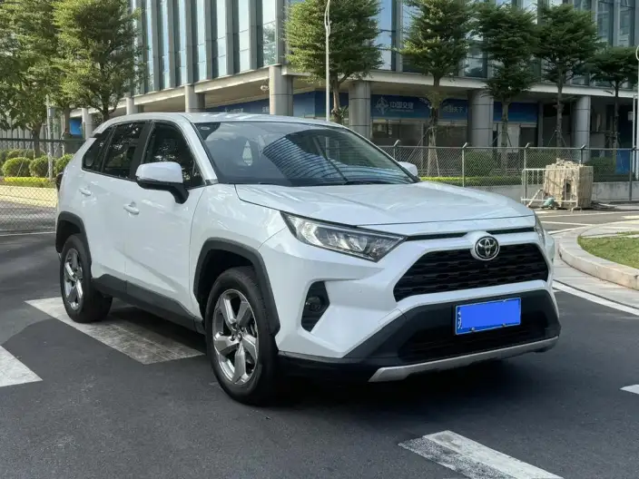 Toyota RAV4 2021 Model 2.0L CVT 2WD Fashion edition – фото 3
