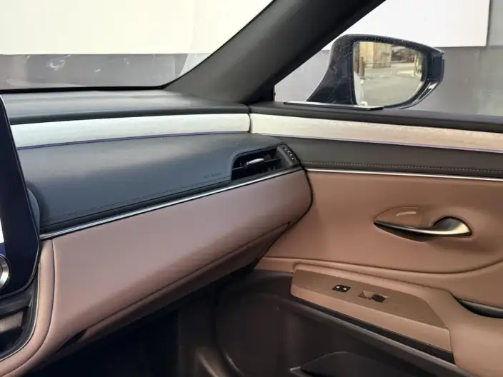 Lexus ES 2025 Model 200 Premium – фото 7