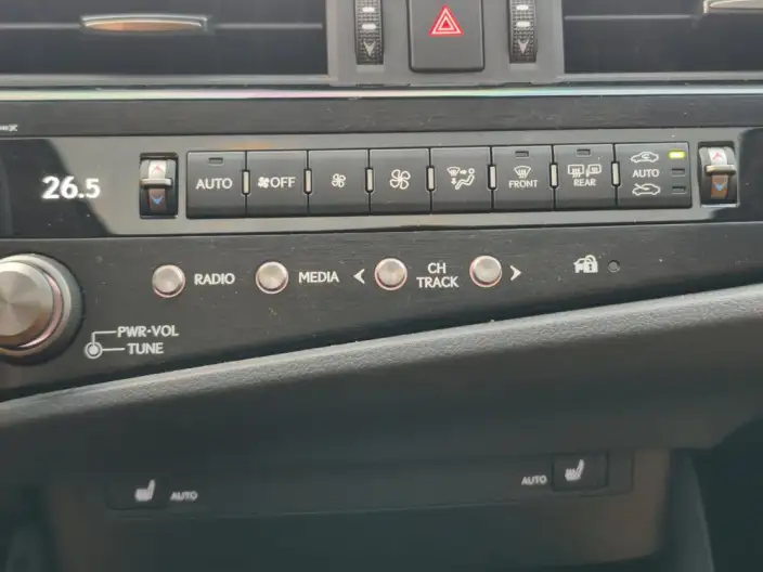 Lexus ES 2022 Model 200 Superior Edition – фото 7