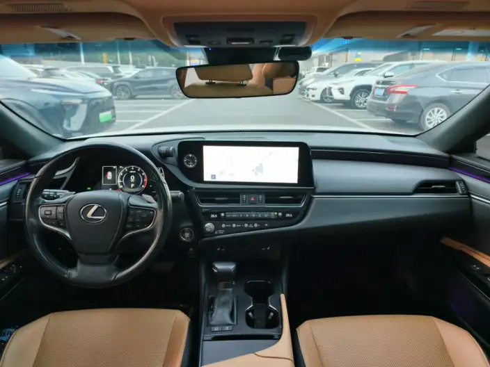 Lexus ES 2022 Model 200 Superior Edition – фото 10