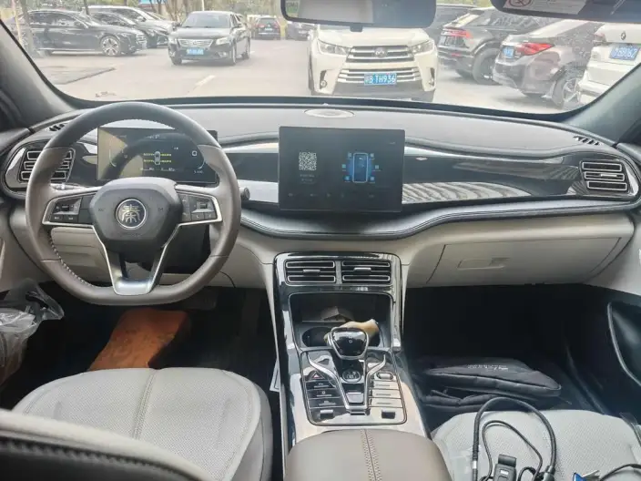 BYD Qin PLUS DM 2024 Model Honor Edition DM-i 55KM Leading Model – фото 8