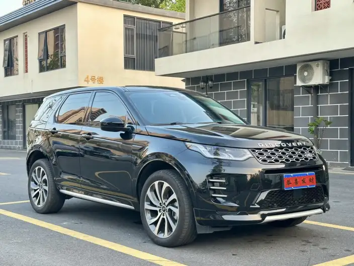 Land Rover Discovery Sport 2024 Model 249PS R-Dynamic SE Performance Technology Edition 5 seat