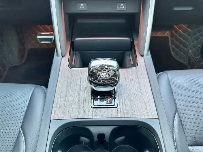 Land Rover Discovery Sport 2024 Model 249PS R-Dynamic SE Performance Technology Edition 5 seat – фото 9