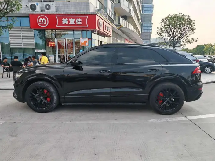 Audi Q8 2022 Model 55 TFSI Luxury Dynamic Model