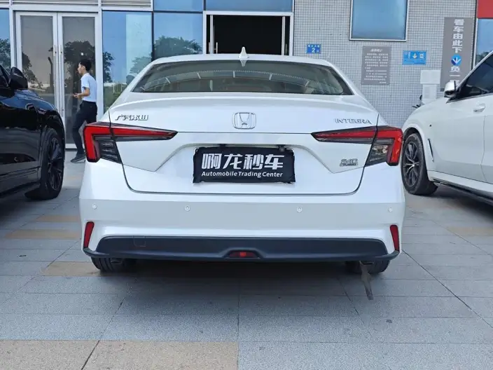 Model Ge 2023 Model 240TURBO CVT Leading version