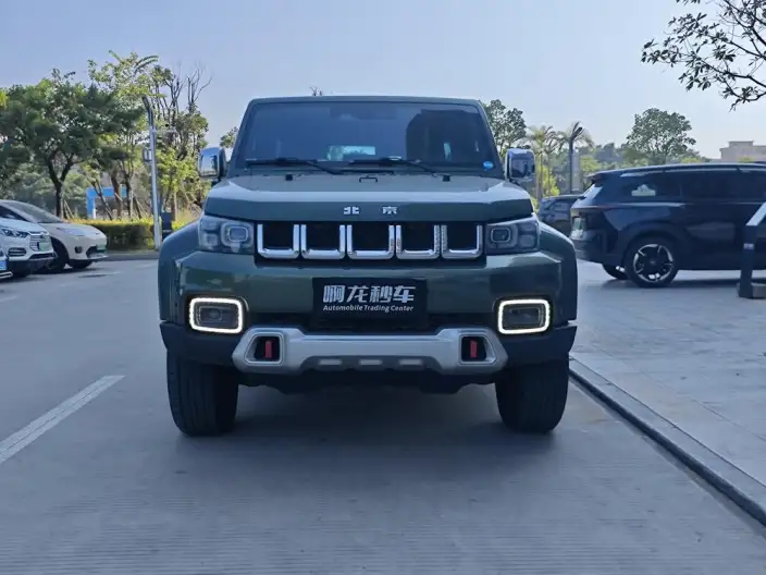 BAIC BJ40 2020 Model 2.0T Automatic 4WD City Hunter Edition Warrior Model – фото 2