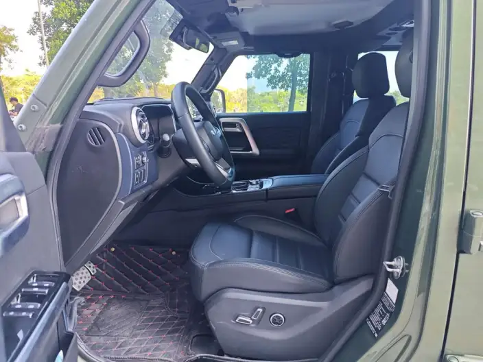 BAIC BJ40 2020 Model 2.0T Automatic 4WD City Hunter Edition Warrior Model – фото 8