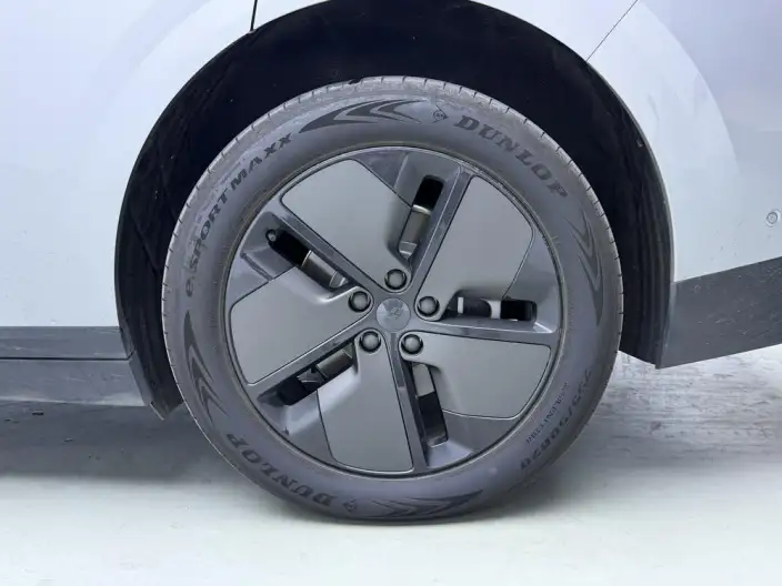 Li Auto i6 2025 Model 2WD Standard Edition – фото 9