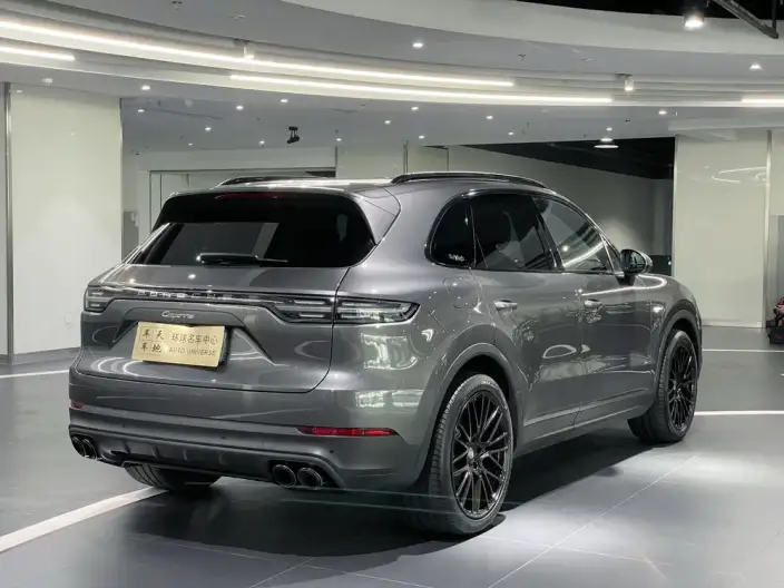 Cayenne E-Hybrid 2023 Model Cayenne E-Hybrid 2.0T – фото 5