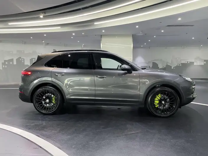 Cayenne E-Hybrid 2023 Model Cayenne E-Hybrid 2.0T – фото 6