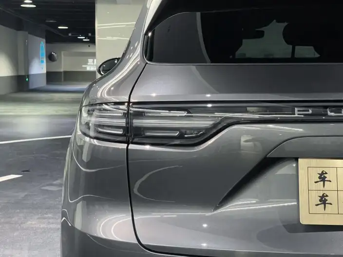 Cayenne E-Hybrid 2023 Model Cayenne E-Hybrid 2.0T – фото 8