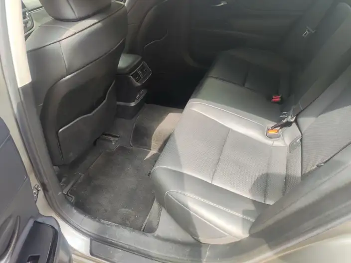 Lexus ES 2022 Model 200 Superior Edition – фото 9