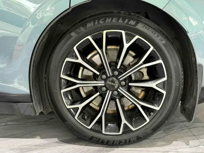 ZEEKR 007 2024 Model Rear Drive Smart Driving Edition 75kWh – фото 7