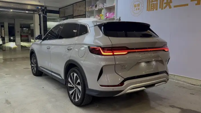 BYD Song PLUS DM 2023 Model DM-i Champion Edition 110KM Flagship Model – фото 5