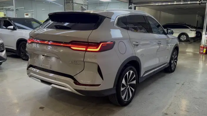 BYD Song PLUS DM 2023 Model DM-i Champion Edition 110KM Flagship Model – фото 7