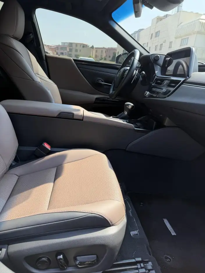 Lexus ES 2021 Model 200 Superior Edition – фото 10
