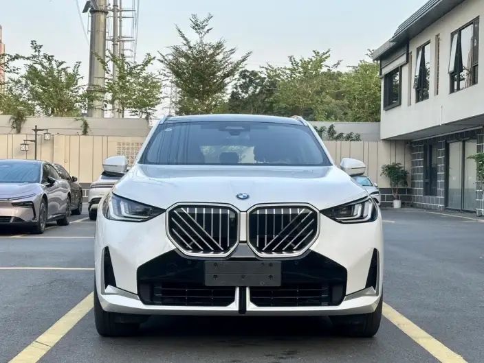 BMW X3 2025 Model xDrive30L Exclusive Model M Sports Set – фото 2