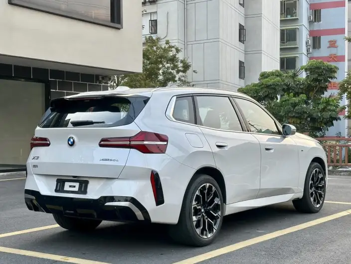 BMW X3 2025 Model xDrive30L Exclusive Model M Sports Set – фото 7