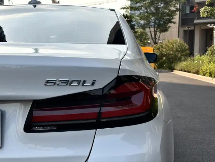 BMW 5 Series 2023 Model 530Li Leading Model Luxury Set – фото 9