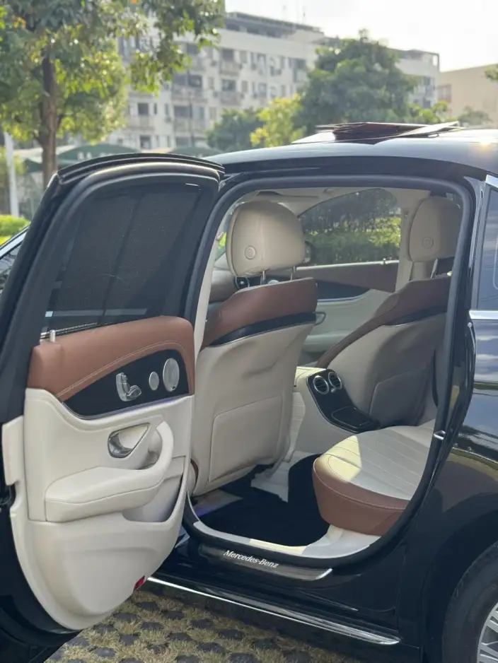 Mercedes-Benz E-Class 2023 Model E 300 L Luxury Model sedan – фото 9