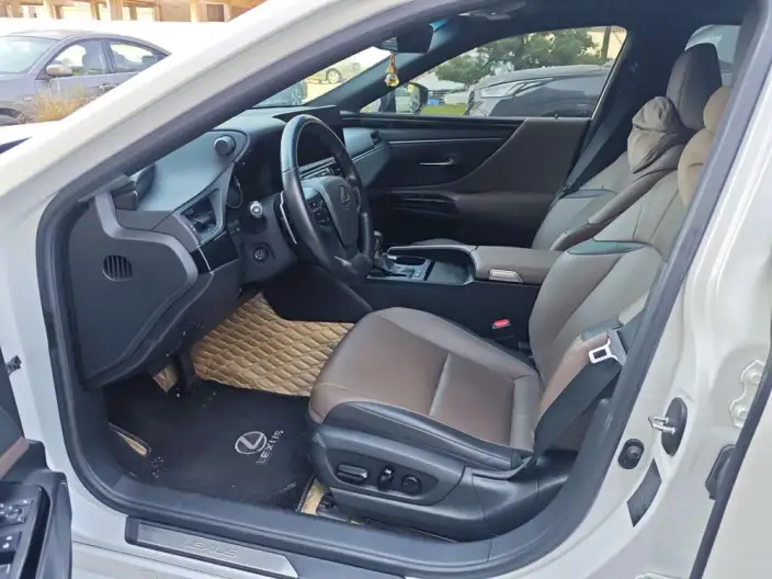Lexus ES 2022 Model 300h Superior Edition – фото 8
