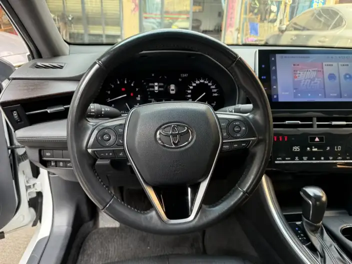 Toyota Avalon 2023 Model 2.0L CVT XLE Exclusive Edition – фото 10