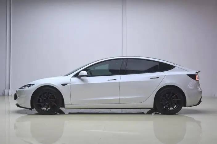 Model 3 2024 Model High performance All-wheel drive version