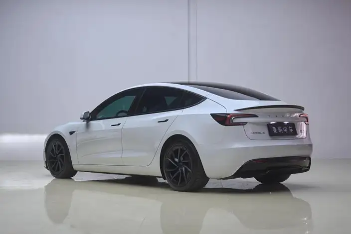 Model 3 2024 Model High performance All-wheel drive version