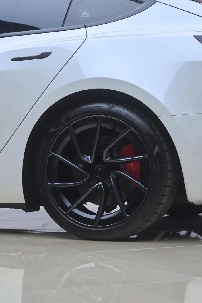 Model 3 2024 Model High performance All-wheel drive version