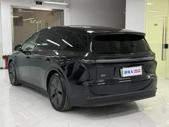 Li Auto i8 2025 Model Standard Edition