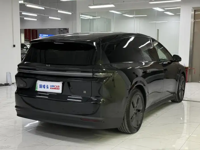 Li Auto i8 2025 Model Standard Edition – фото 6