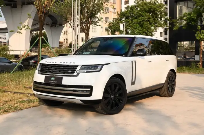 Range Rover 2025 Model 3.0 L6 400PS Shengshi Extended Edition
