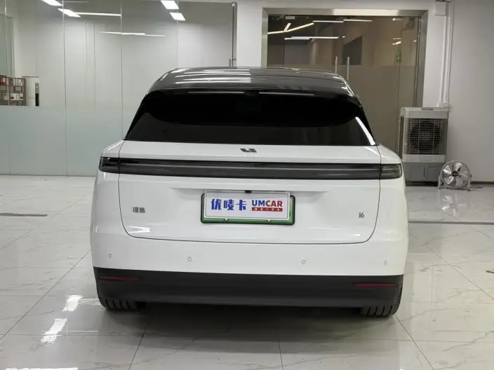 Li Auto i6 2025 Model 2WD Standard Edition – фото 5