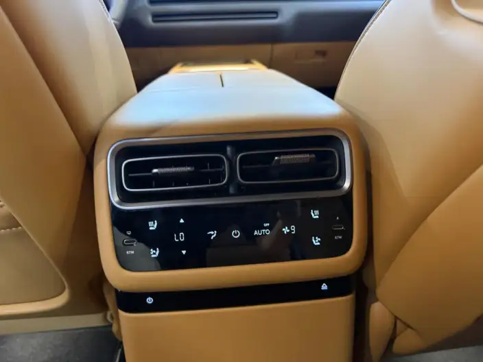 Li Auto i6 2025 Model 2WD Standard Edition – фото 10