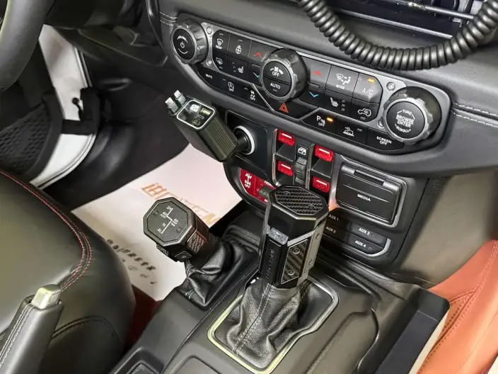 Jeep Wrangler 2025 Model 2.0T Automatic 4WD 5 seat Parallel Imported – фото 6