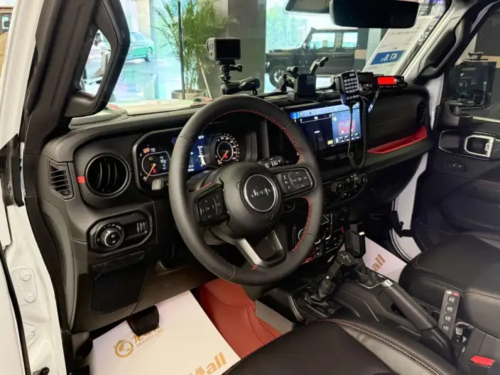 Jeep Wrangler 2025 Model 2.0T Automatic 4WD 5 seat Parallel Imported – фото 8
