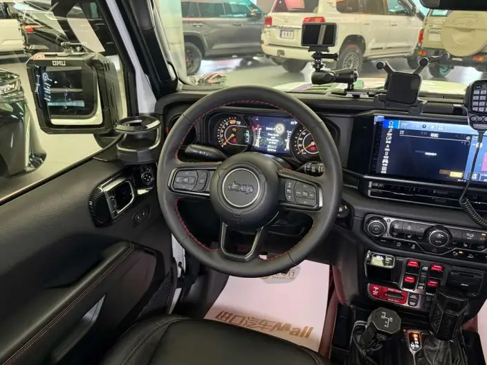 Jeep Wrangler 2025 Model 2.0T Automatic 4WD 5 seat Parallel Imported – фото 9