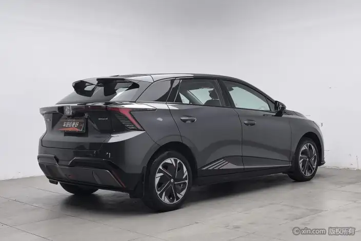 MG4 2022 Model 520km Ultimate Edition – фото 4
