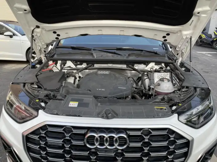 Audi Q5L 2022 Model 45T Luxury Dynamic Model – фото 5