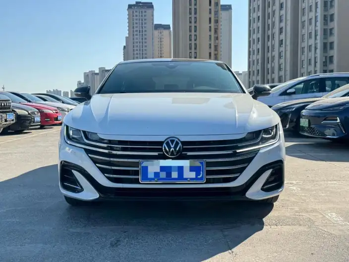 Volkswagen CC 2024 Model 380TSI Eye-catching version