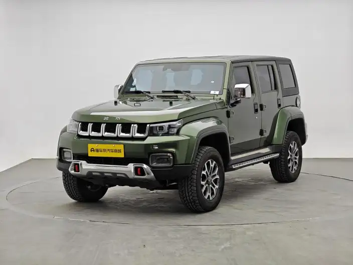 BAIC BJ40 2023 Model 2.0T Automatic 4WD City Hunter Edition Supreme Model – фото 1