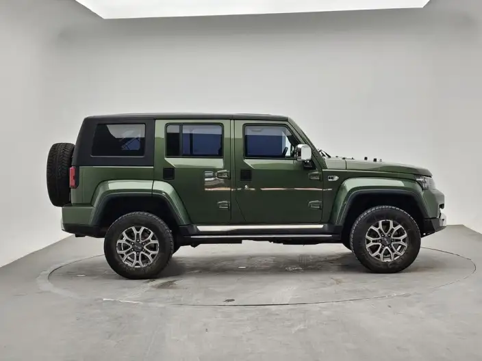 BAIC BJ40 2023 Model 2.0T Automatic 4WD City Hunter Edition Supreme Model – фото 8
