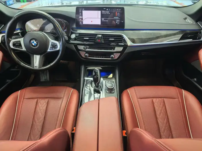 BMW 5 Series 2022 Model Facelift 525Li M Sports Set – фото 9