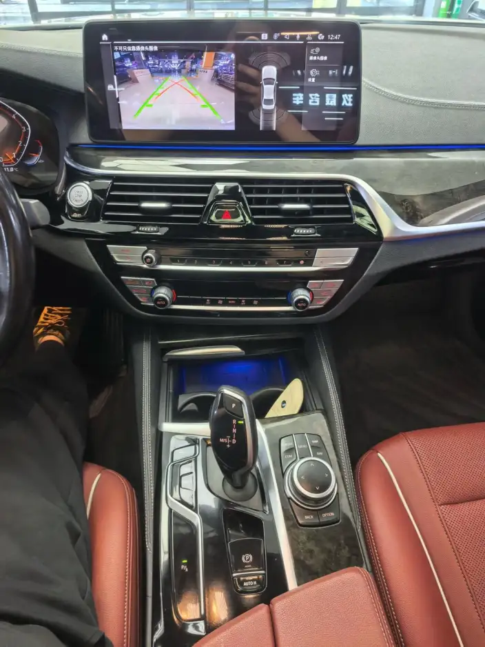 BMW 5 Series 2022 Model Facelift 525Li M Sports Set – фото 10
